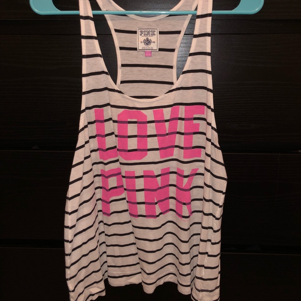 VS pink tank